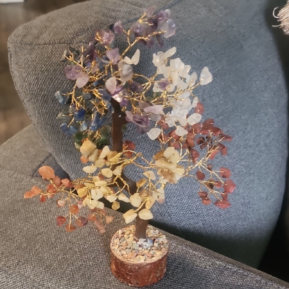 Multicolor Gemstone Tree Sculpture with Gold Wire Acc! (On Amazon $31) No Box. - Picture 1 of 3
